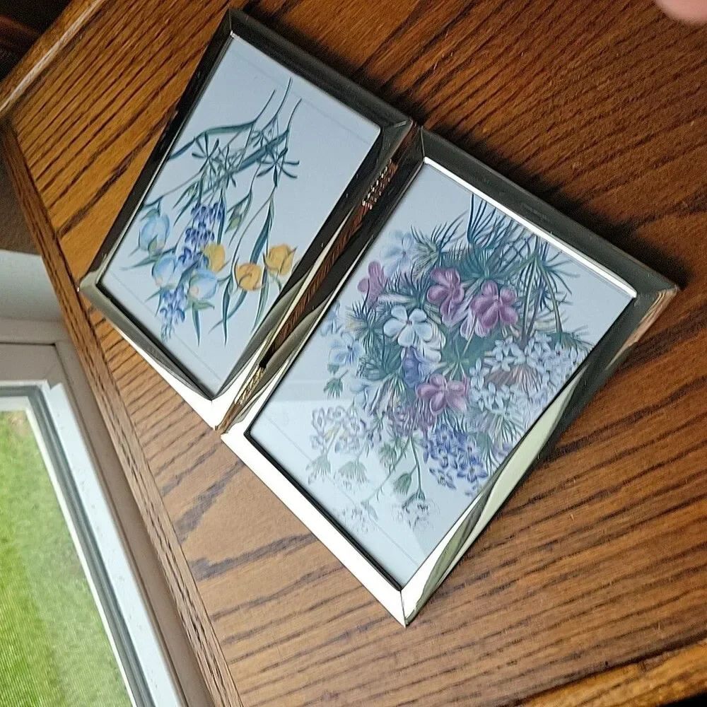 Silver Metal Double Hinged 5”x7” Picture Frame Black Velvet back 